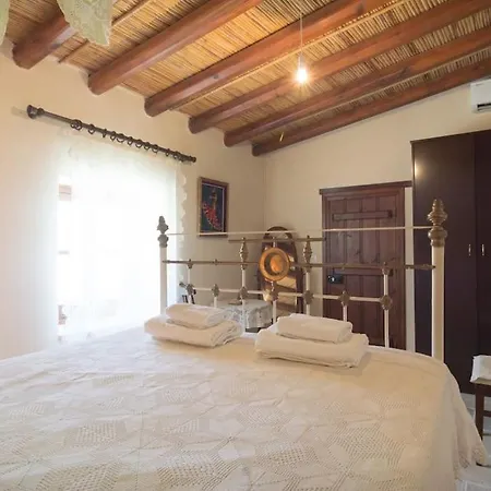 Olympia Traditional Lympia