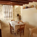 Olympia Traditional