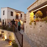 Olympia Traditional Lympia