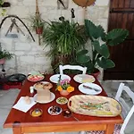 Olympia Traditional