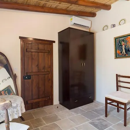 Olympia Traditional Apartment