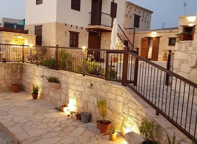 アパート Olympia Traditional Lymbia