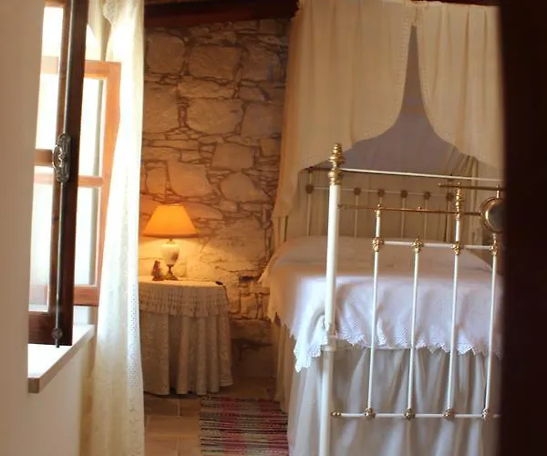 Olympia Traditional Lymbia