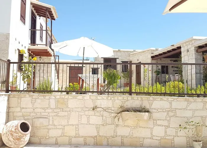 Olympia Traditional Lymbia