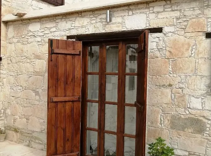 アパート Olympia Traditional Lymbia